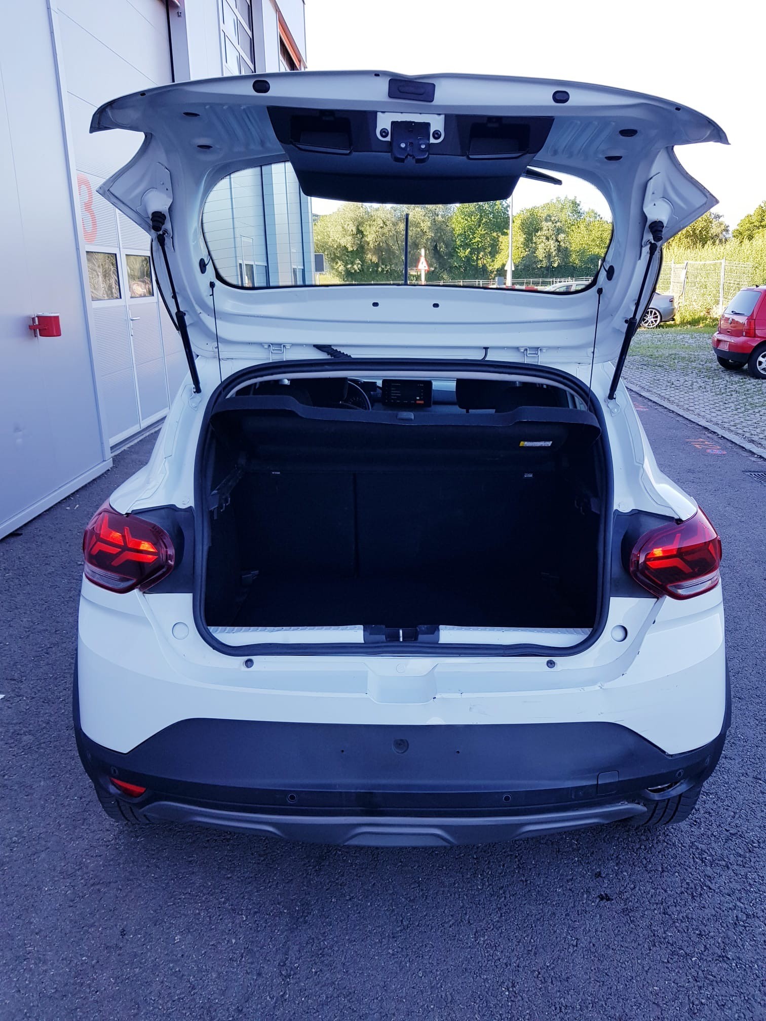 DACIA Sandero Stepway TCe 90 Expression CVT-image-6