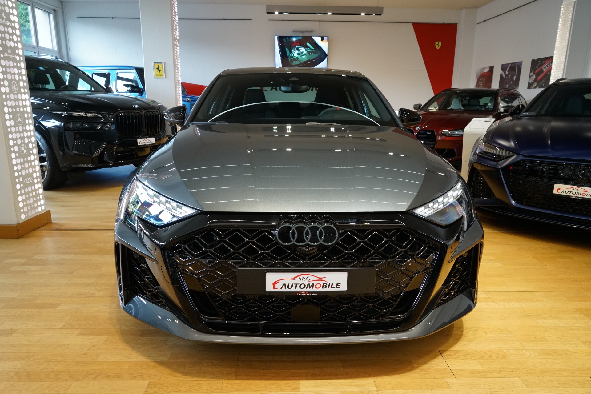 AUDI RS3 Limousine 2.5 TSI quattro S-tronic-image-1