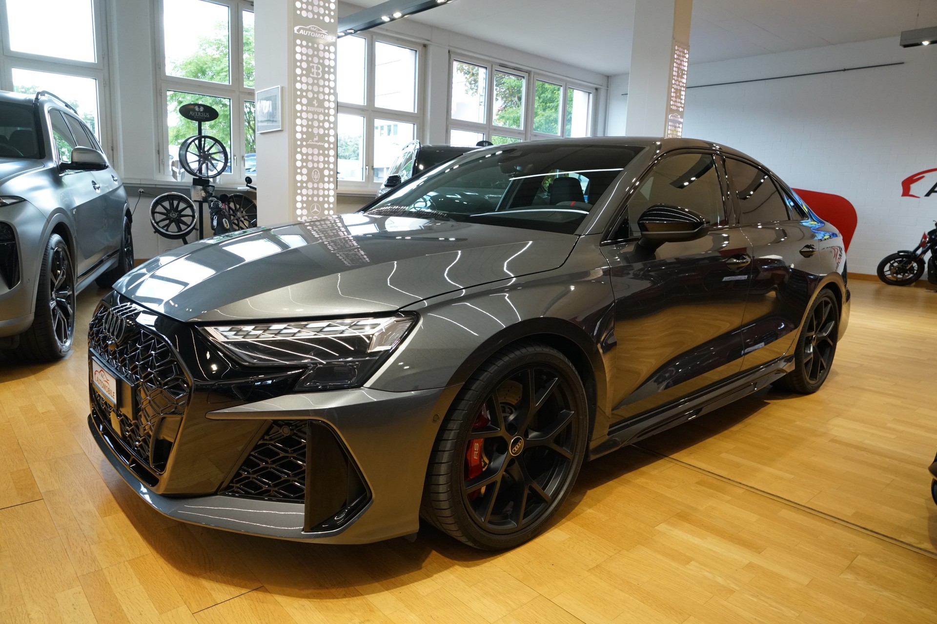AUDI RS3 Limousine 2.5 TSI quattro S-tronic-image-0