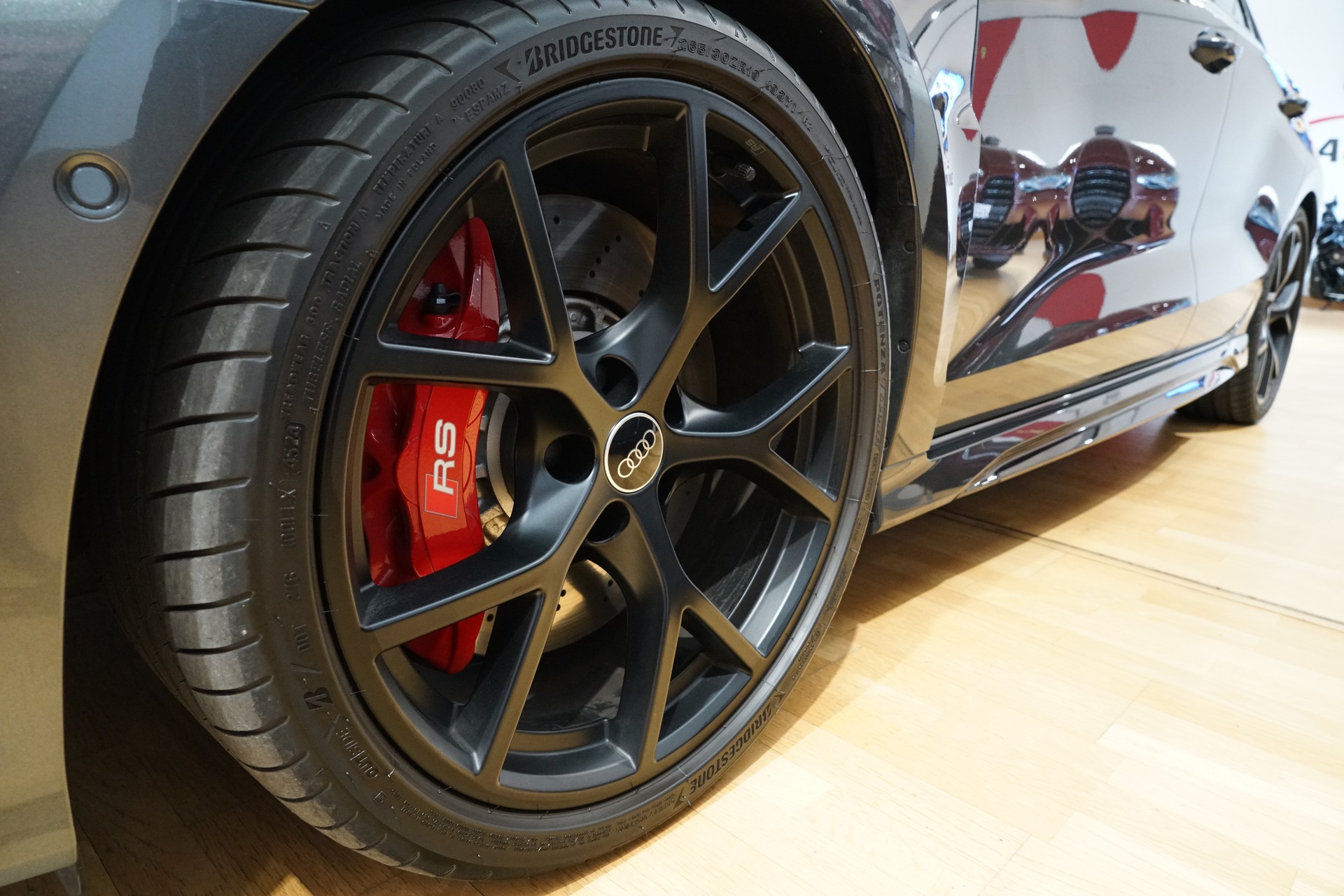 AUDI RS3 Limousine 2.5 TSI quattro S-tronic-image-3