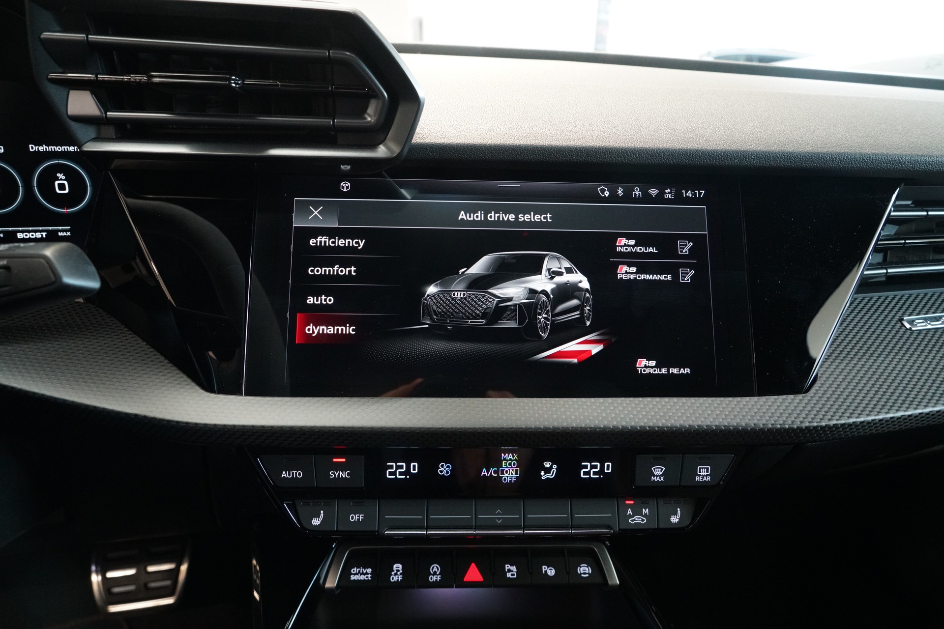 AUDI RS3 Limousine 2.5 TSI quattro S-tronic-image-16
