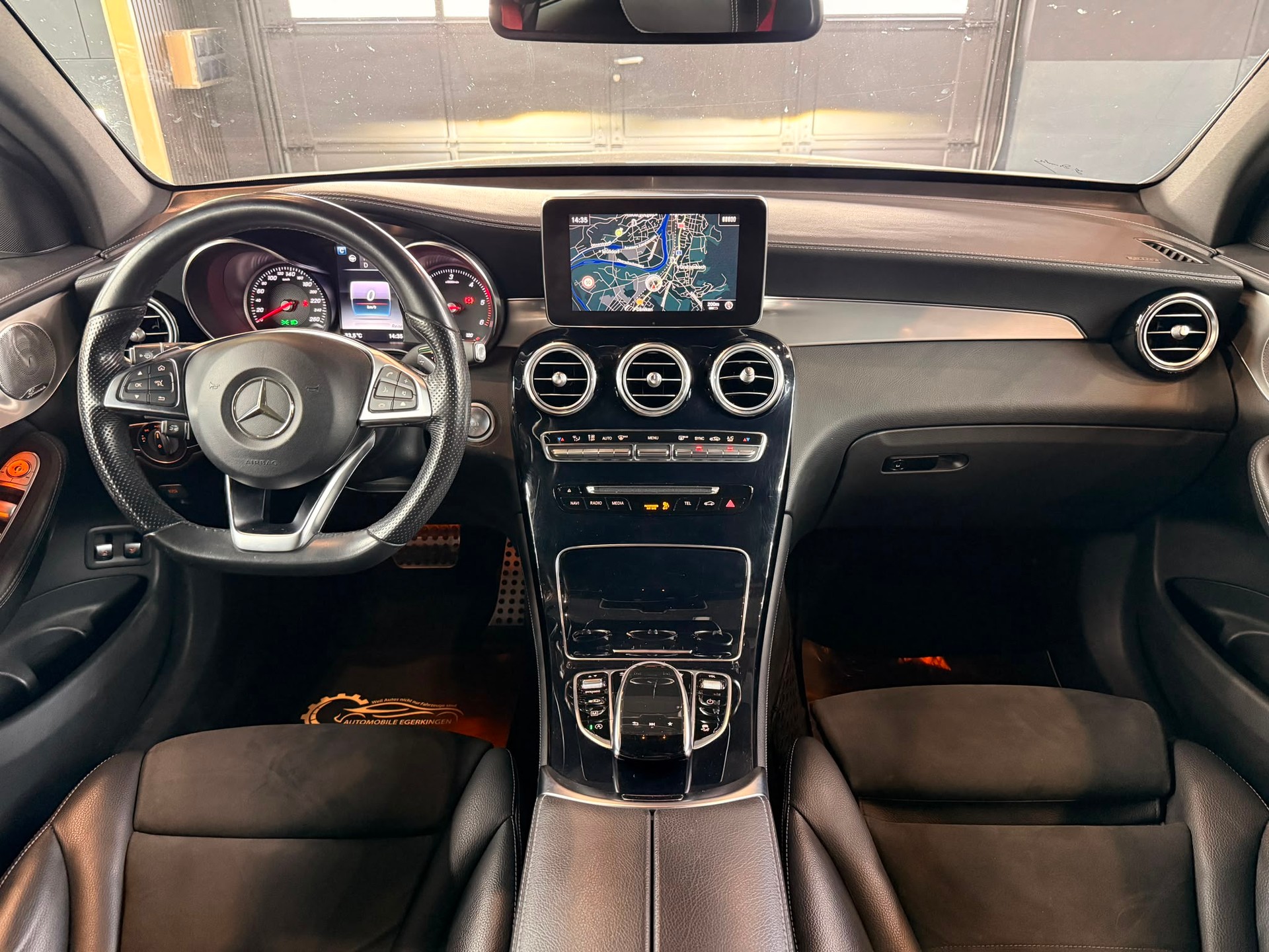 MERCEDES-BENZ GLC Coupé 250 d AMG Line 4Matic 9G-Tronic-image-12