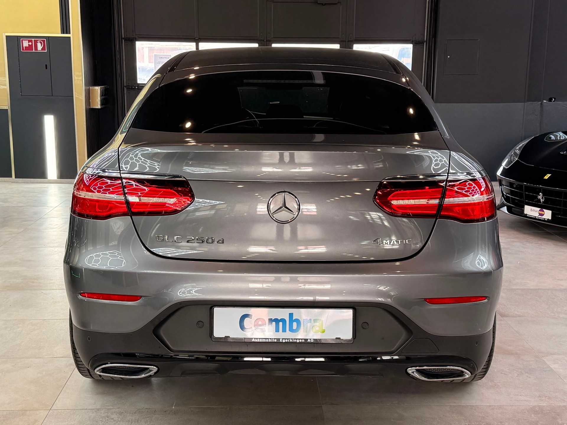 MERCEDES-BENZ GLC Coupé 250 d AMG Line 4Matic 9G-Tronic-image-5