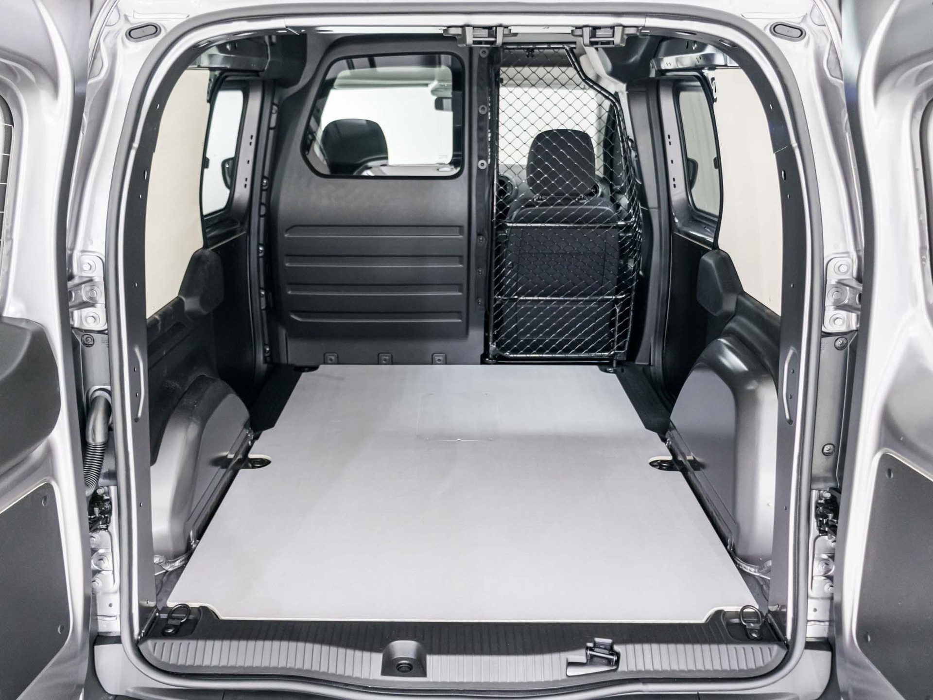 MERCEDES-BENZ eCitan Kasten BASE Standard-image-13