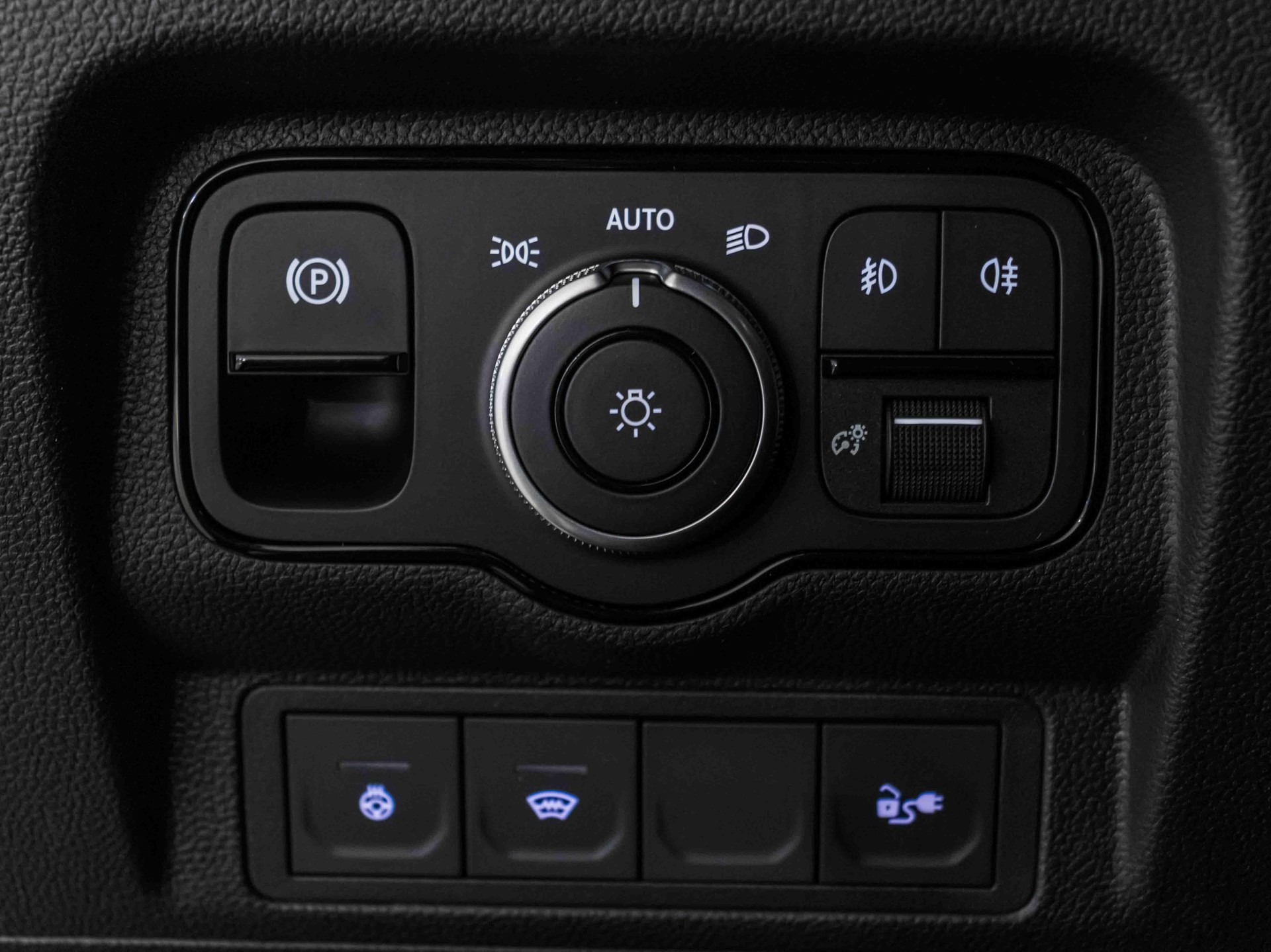 MERCEDES-BENZ eCitan Kasten BASE Standard-image-10
