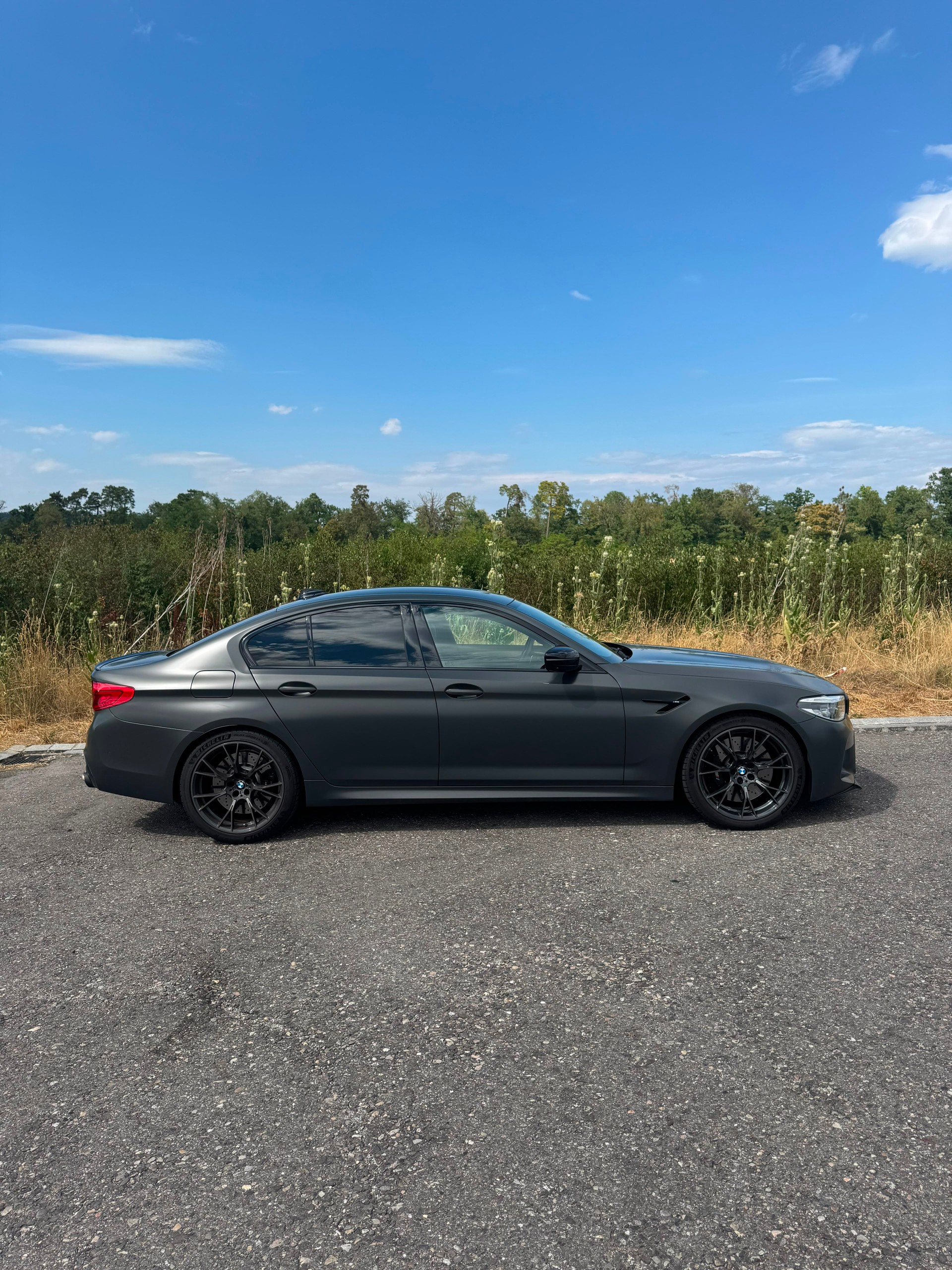 BMW M5 Competition xDrive-image-4