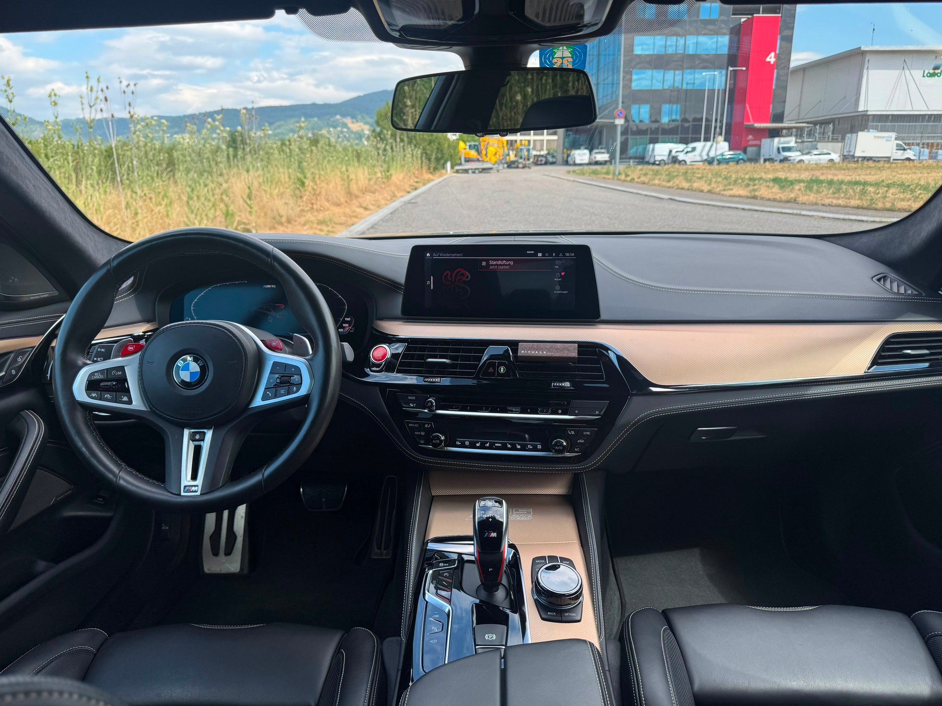 BMW M5 Competition xDrive-image-5