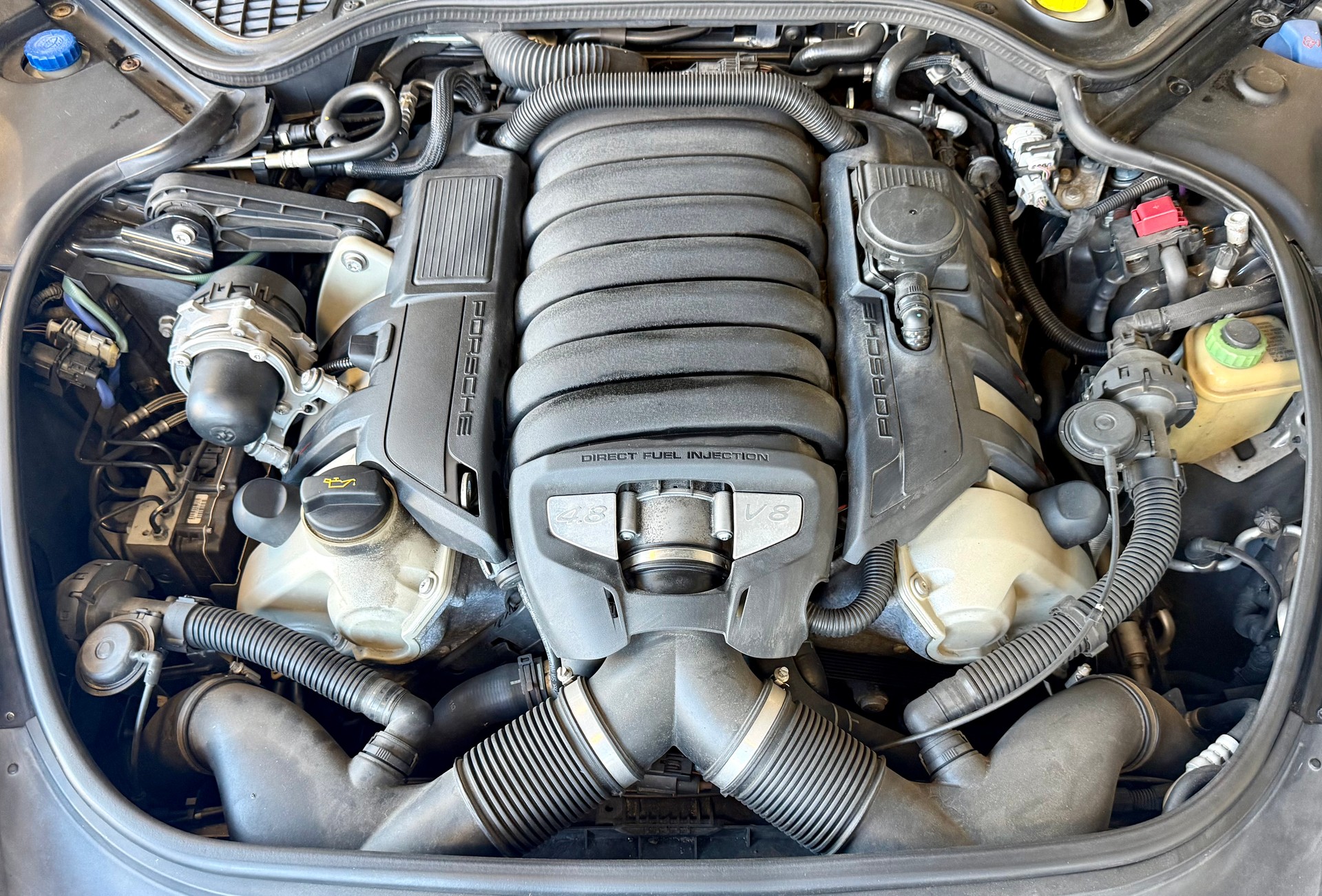 PORSCHE Panamera GTS 4.8 PDK-image-26