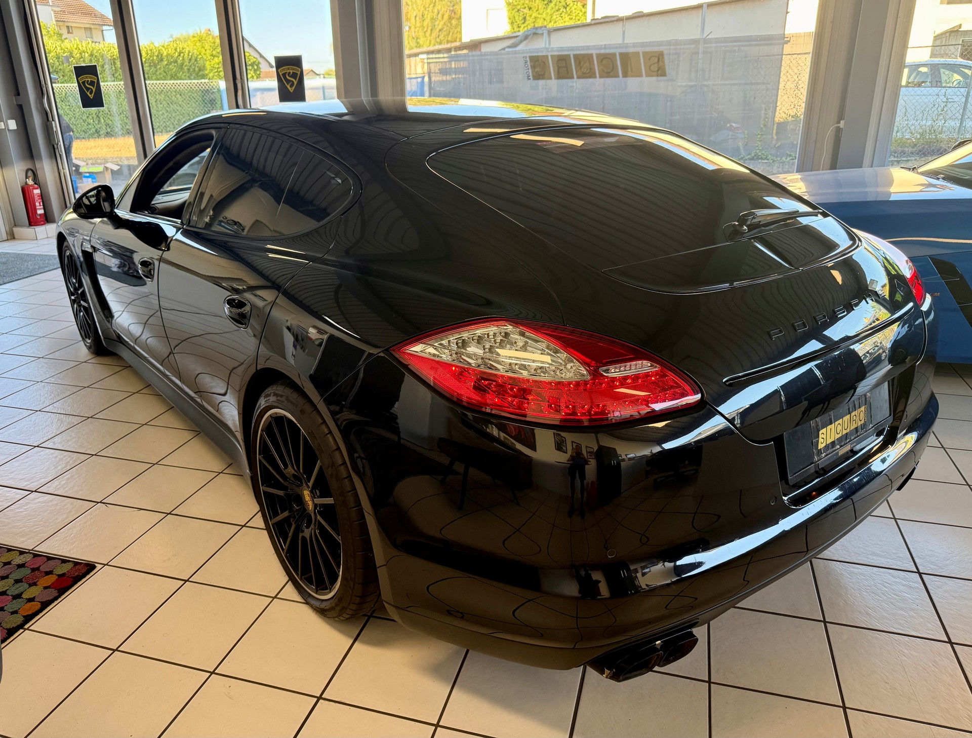 PORSCHE Panamera GTS 4.8 PDK-image-7