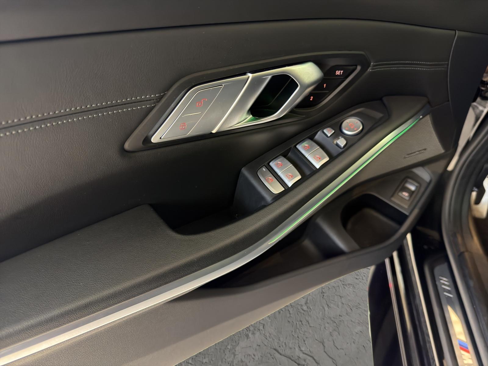 BMW M3 Competition xDrive Touring-image-13