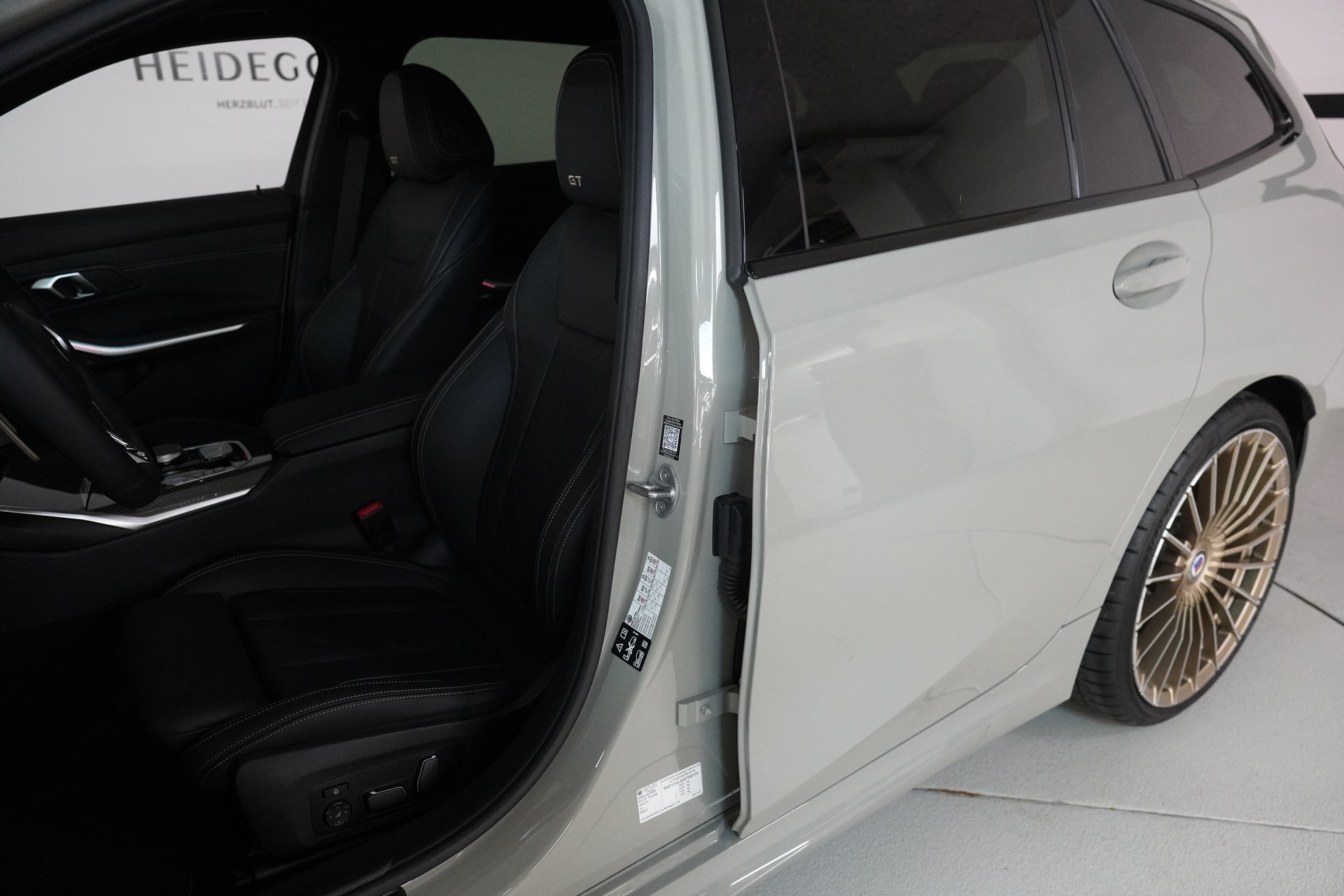 BMW-ALPINA B3 BiTurbo Touring 3.0 xDrive GT Switch-Tronic-image-11
