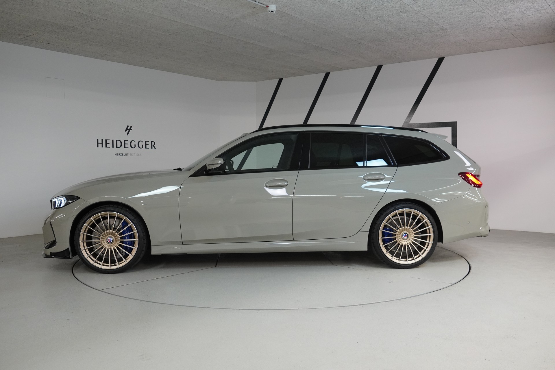 BMW-ALPINA B3 BiTurbo Touring 3.0 xDrive GT Switch-Tronic-image-3