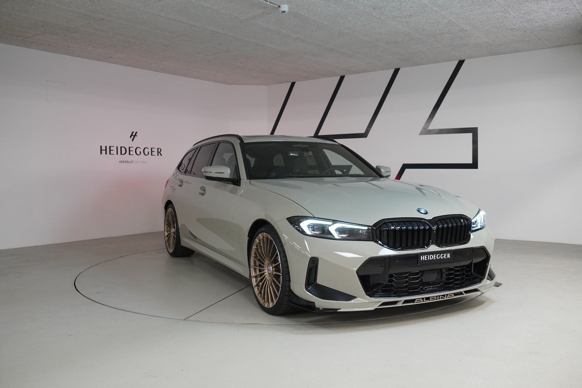 BMW-ALPINA B3 BiTurbo Touring 3.0 xDrive GT Switch-Tronic-image-2