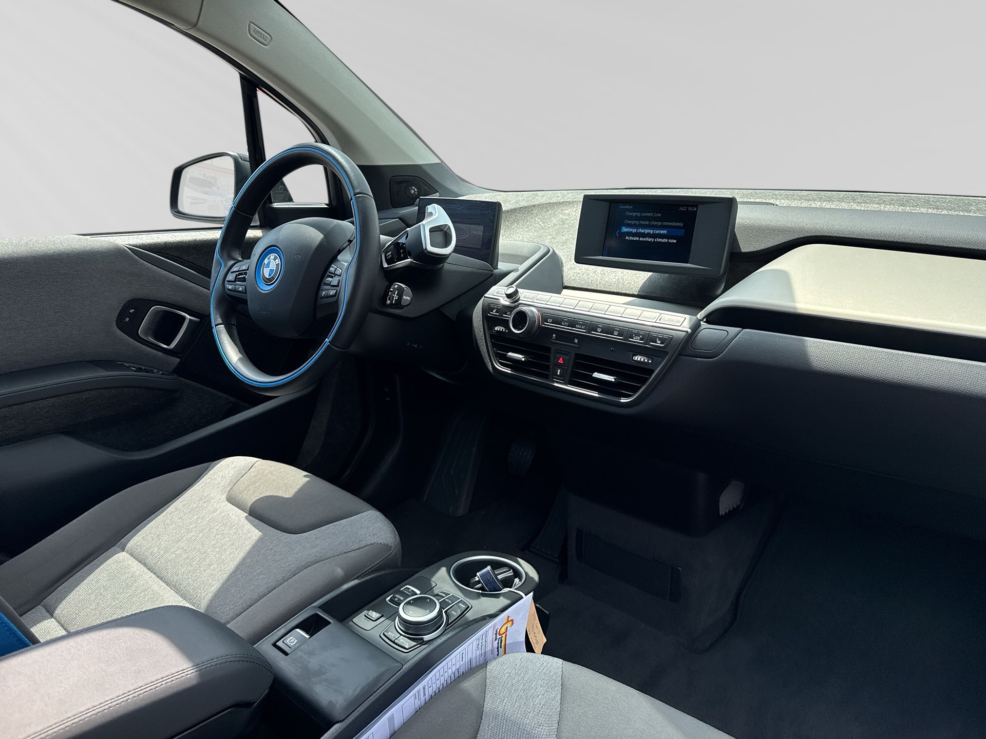 BMW i3 (120Ah)-image-4