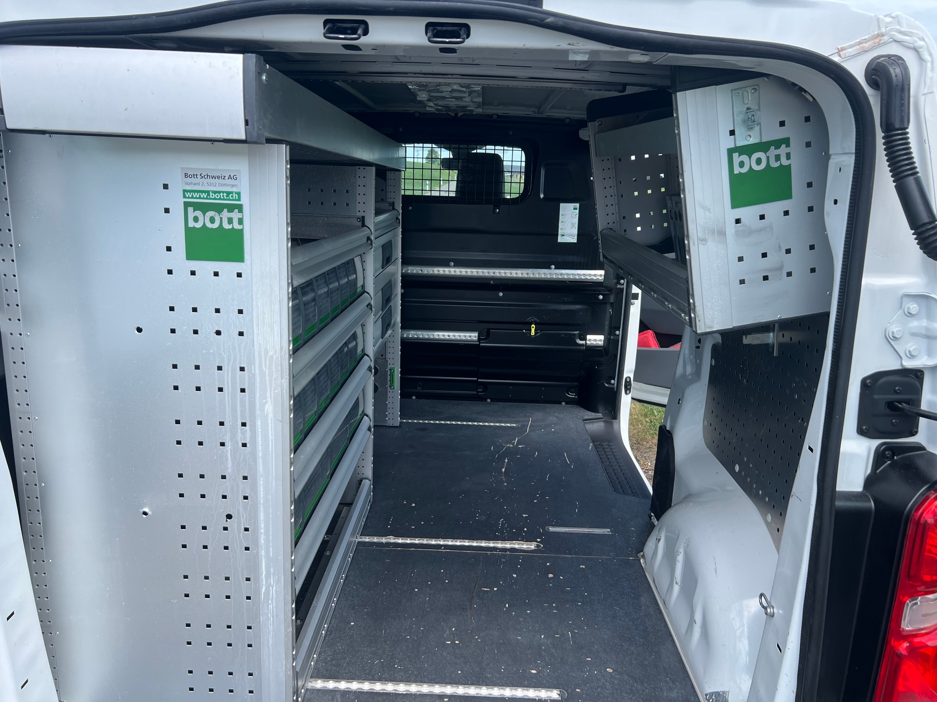 OPEL Opel Vivaro Cargo 1.5 CDTI Inkl. Innenausbau!-image-11