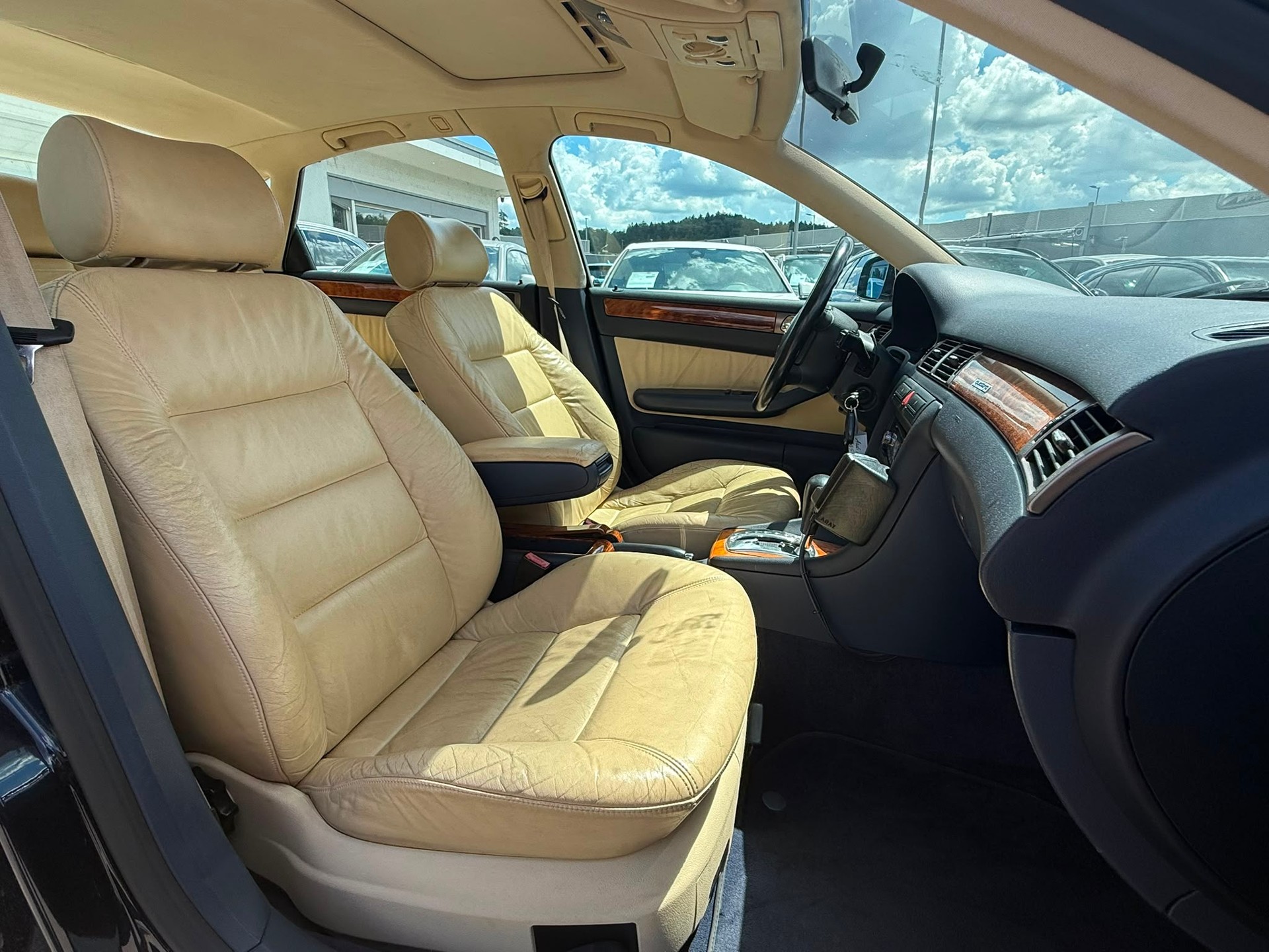 AUDI A6 2.8 quattro Ambition-image-11