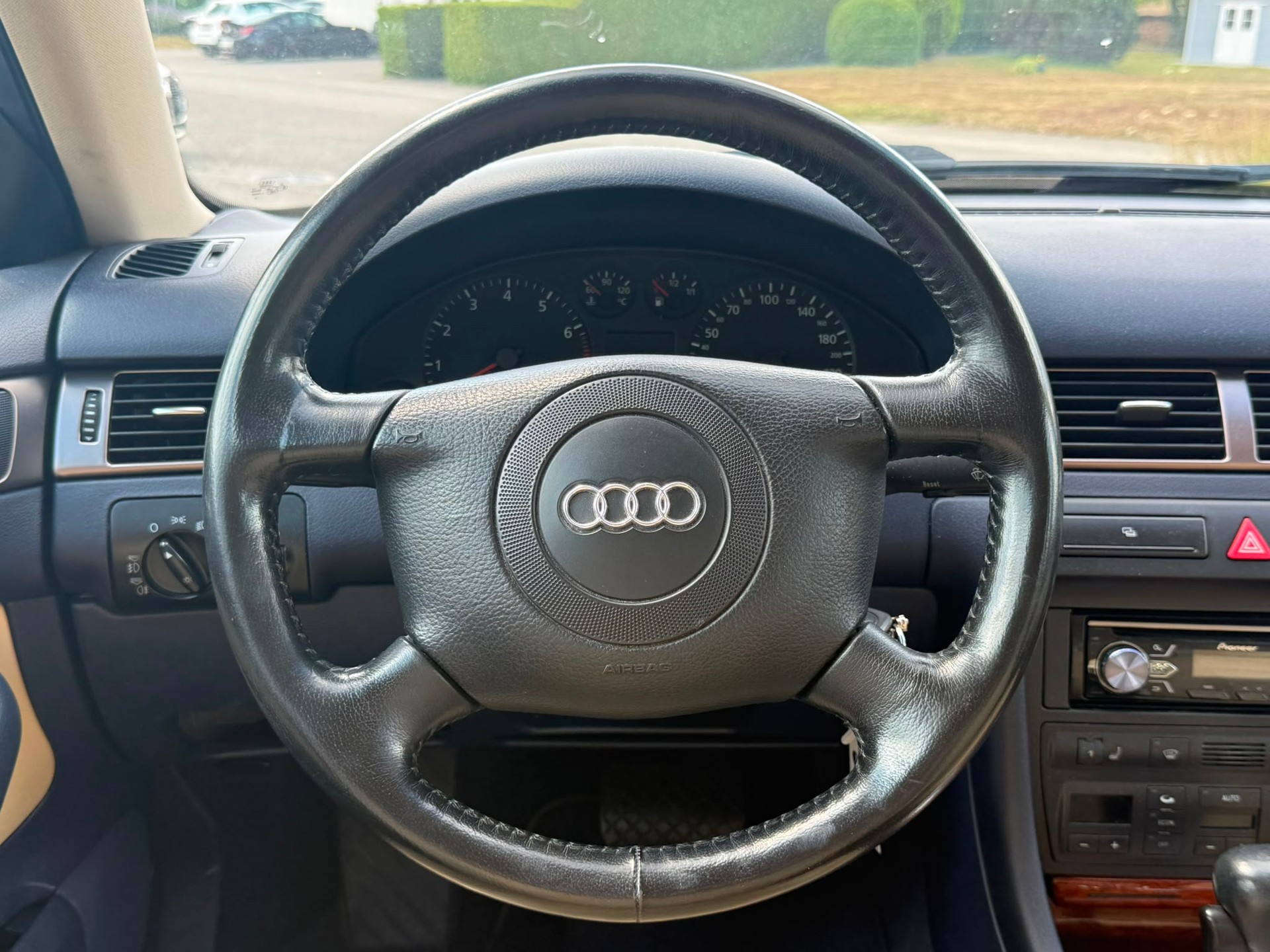 AUDI A6 2.8 quattro Ambition-image-13