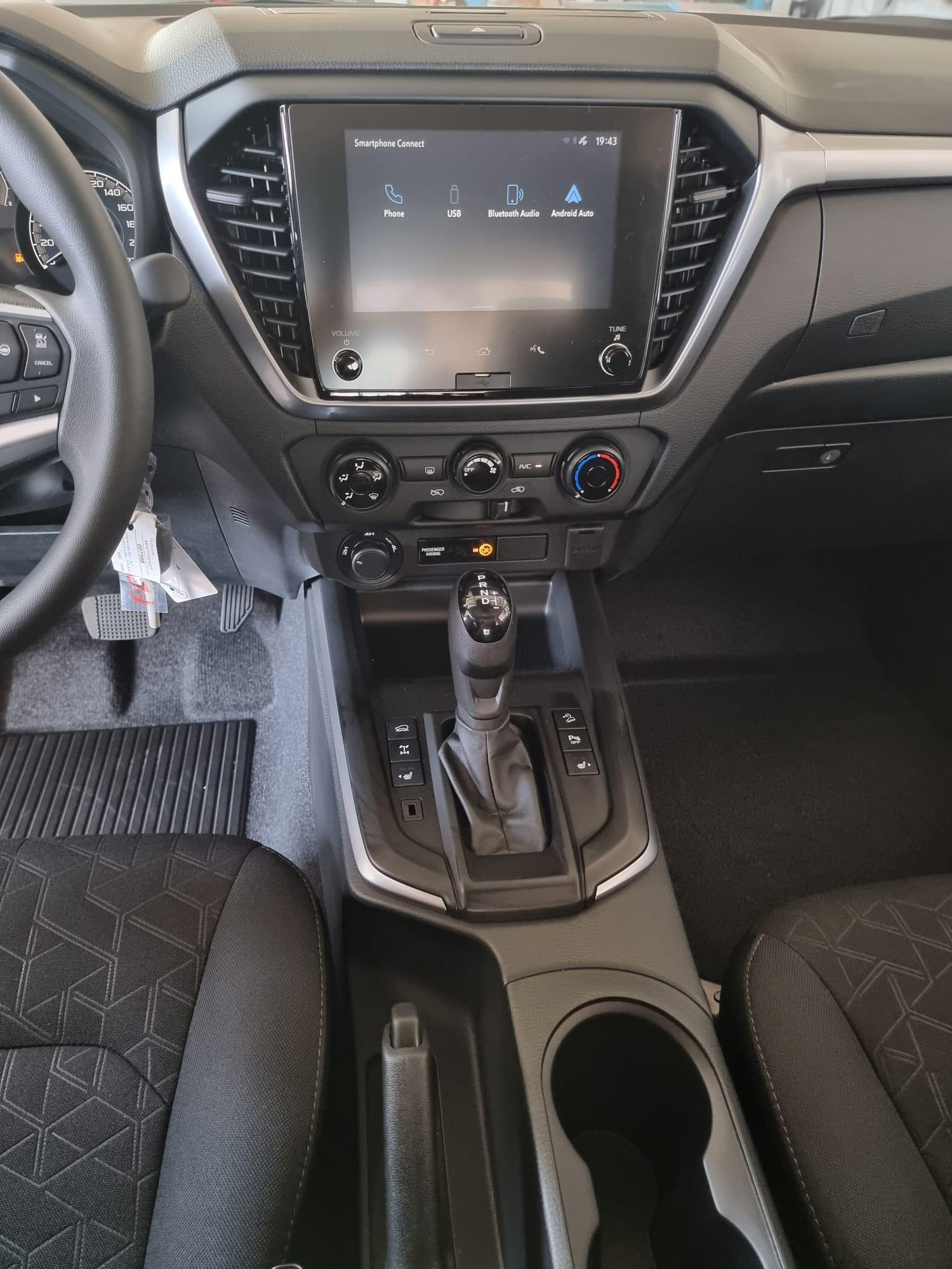 ISUZU D-Max Crew Pick-up 1.9 DDi N60 BB+ 4x4-image-6