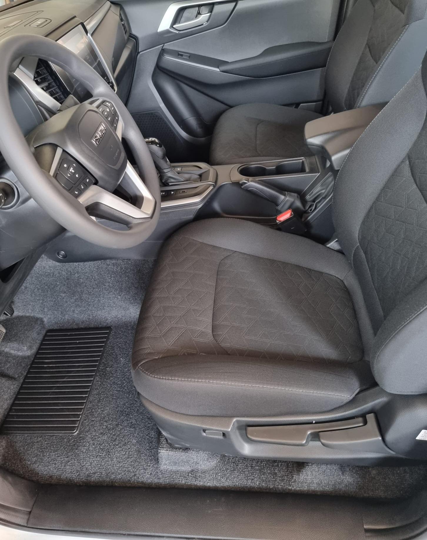 ISUZU D-Max Crew Pick-up 1.9 DDi N60 BB+ 4x4-image-4