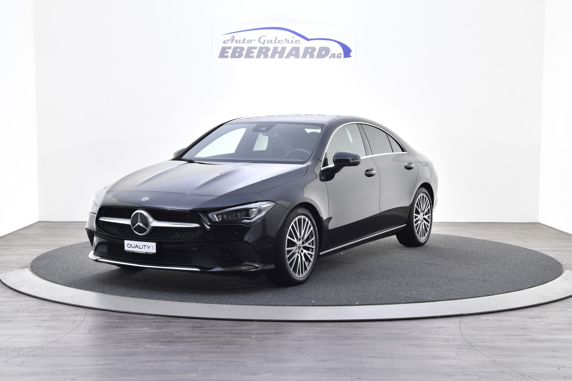 MERCEDES-BENZ CLA 180 7G-DCT-showroom-element-1