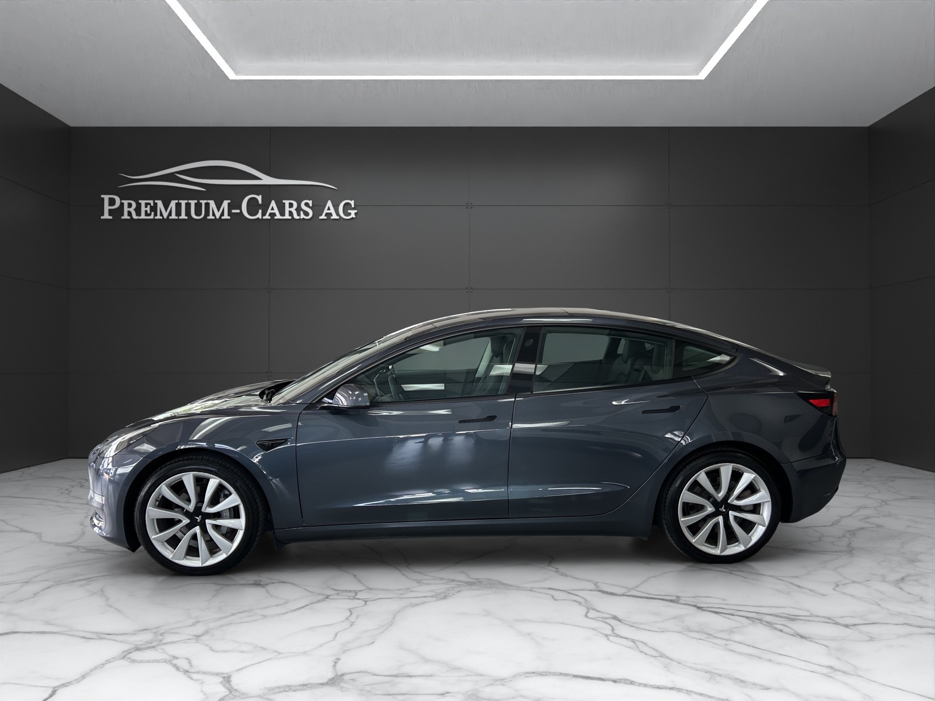 TESLA Model 3 Long Range Dual Motor AWD