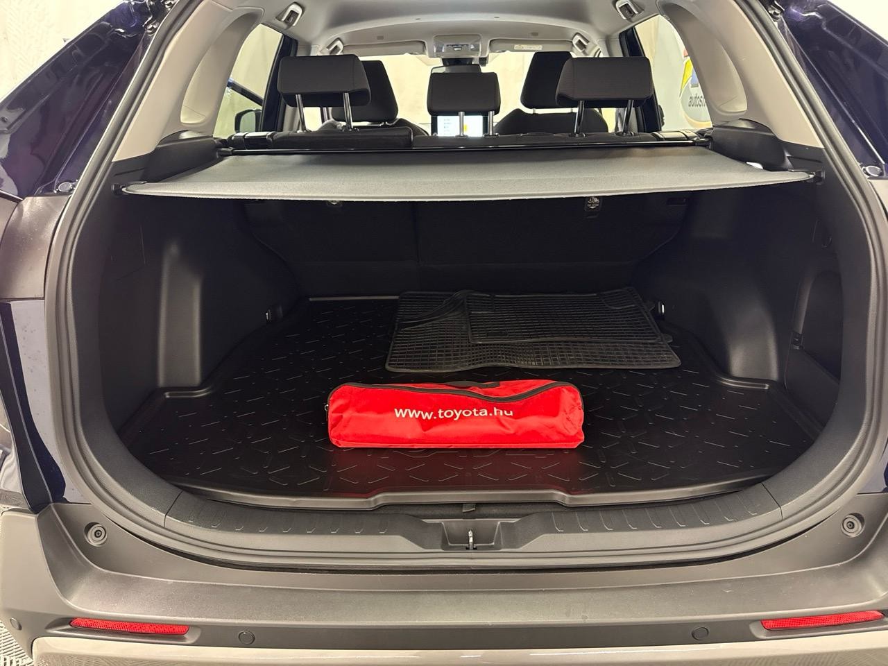 TOYOTA RAV-4 2.5 HSD Style e-CVT 4WD-image-9