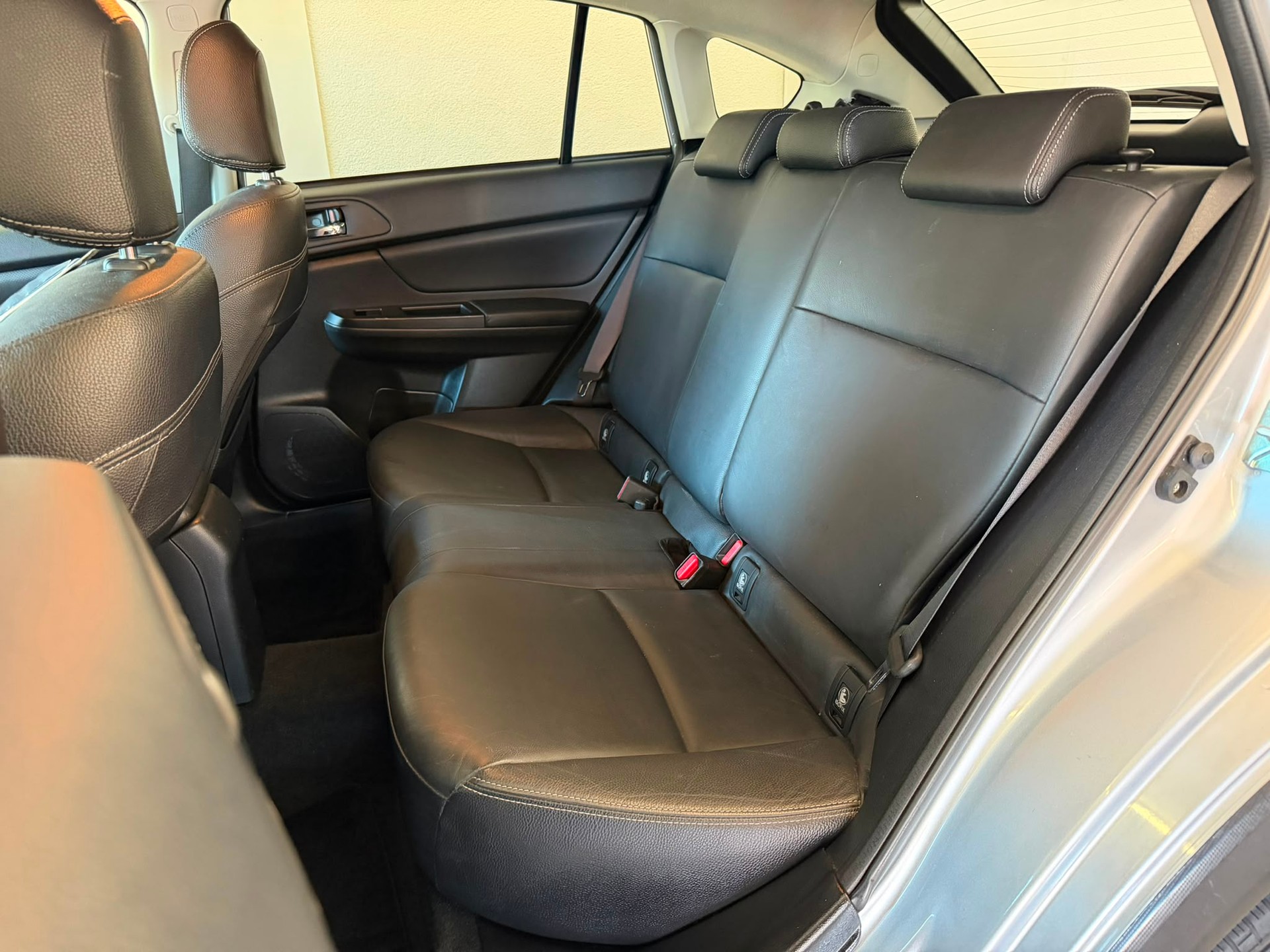 SUBARU XV 2.0 Swiss Two AWD CVT-image-13