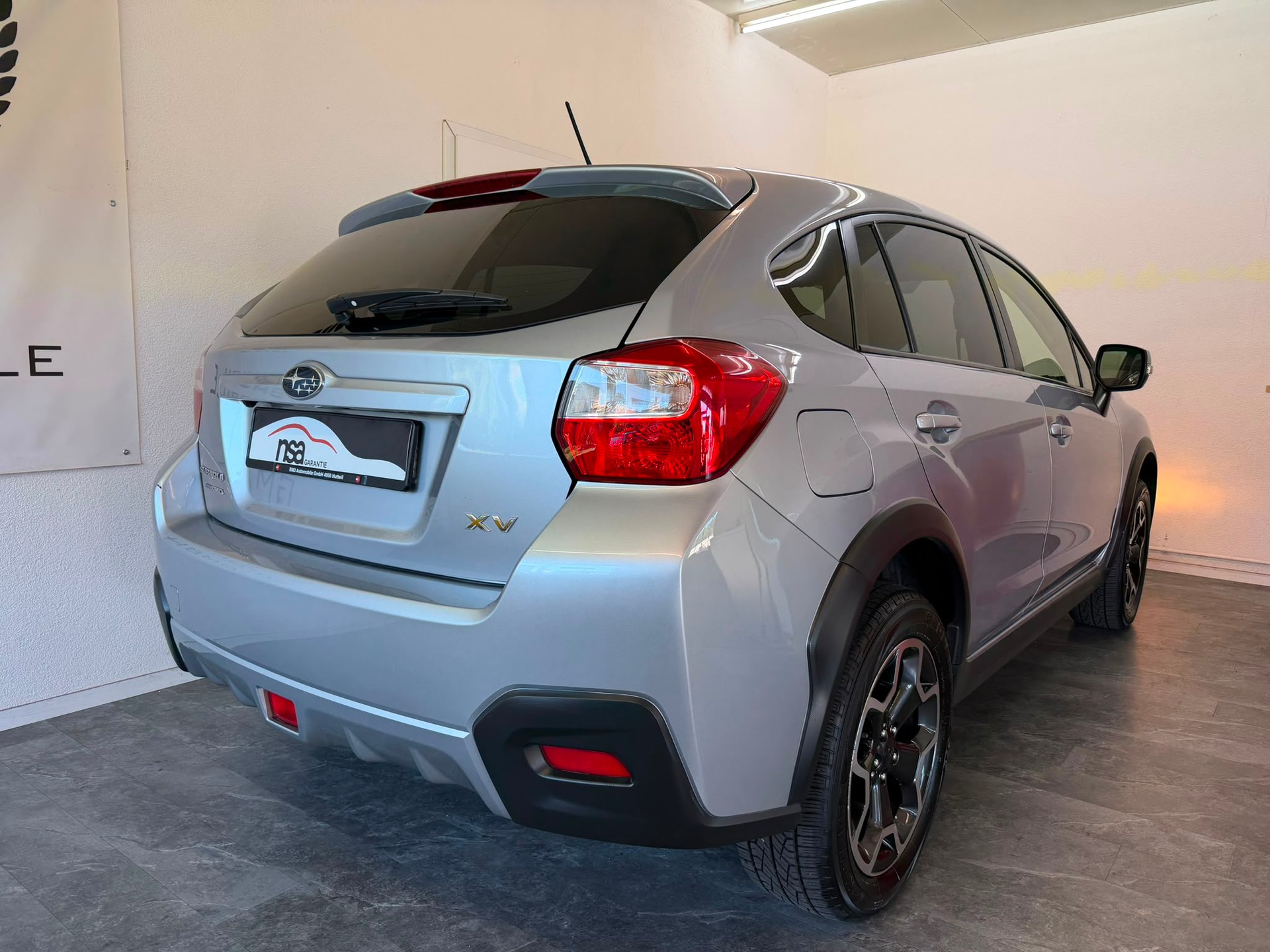 SUBARU XV 2.0 Swiss Two AWD CVT-image-4