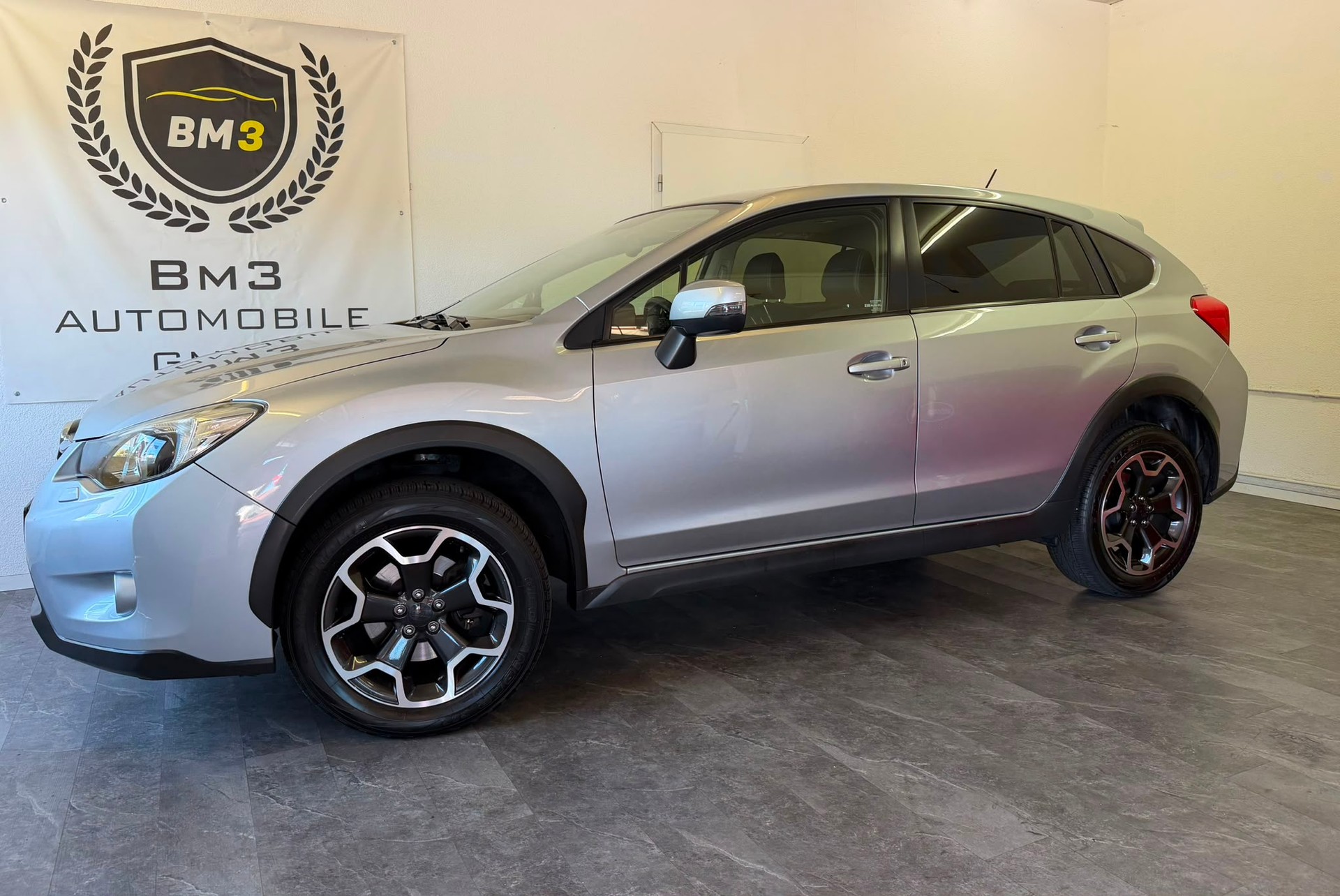 SUBARU XV 2.0 Swiss Two AWD CVT-image-1