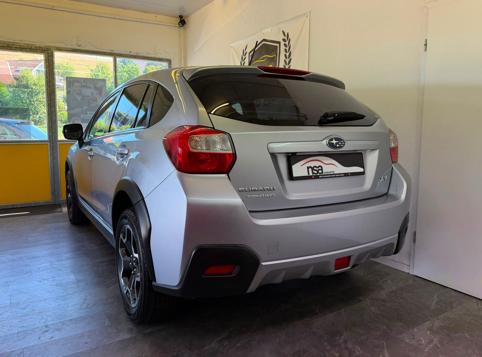 SUBARU XV 2.0 Swiss Two AWD CVT-image-2