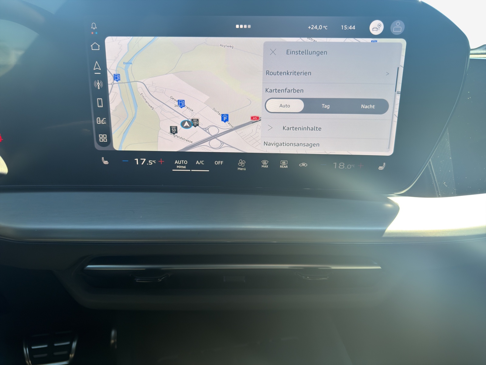 AUDI Q4 e-tron SUV quattro performance Swiss Ski-image-10