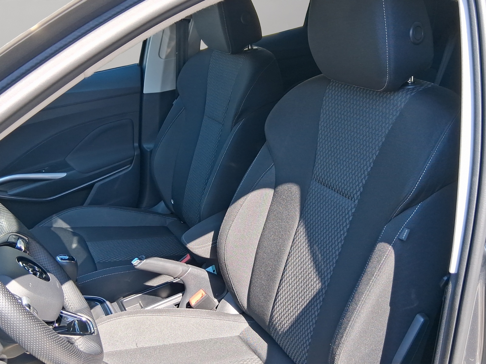 SKODA Fabia 1.0 TSI Style-image-8