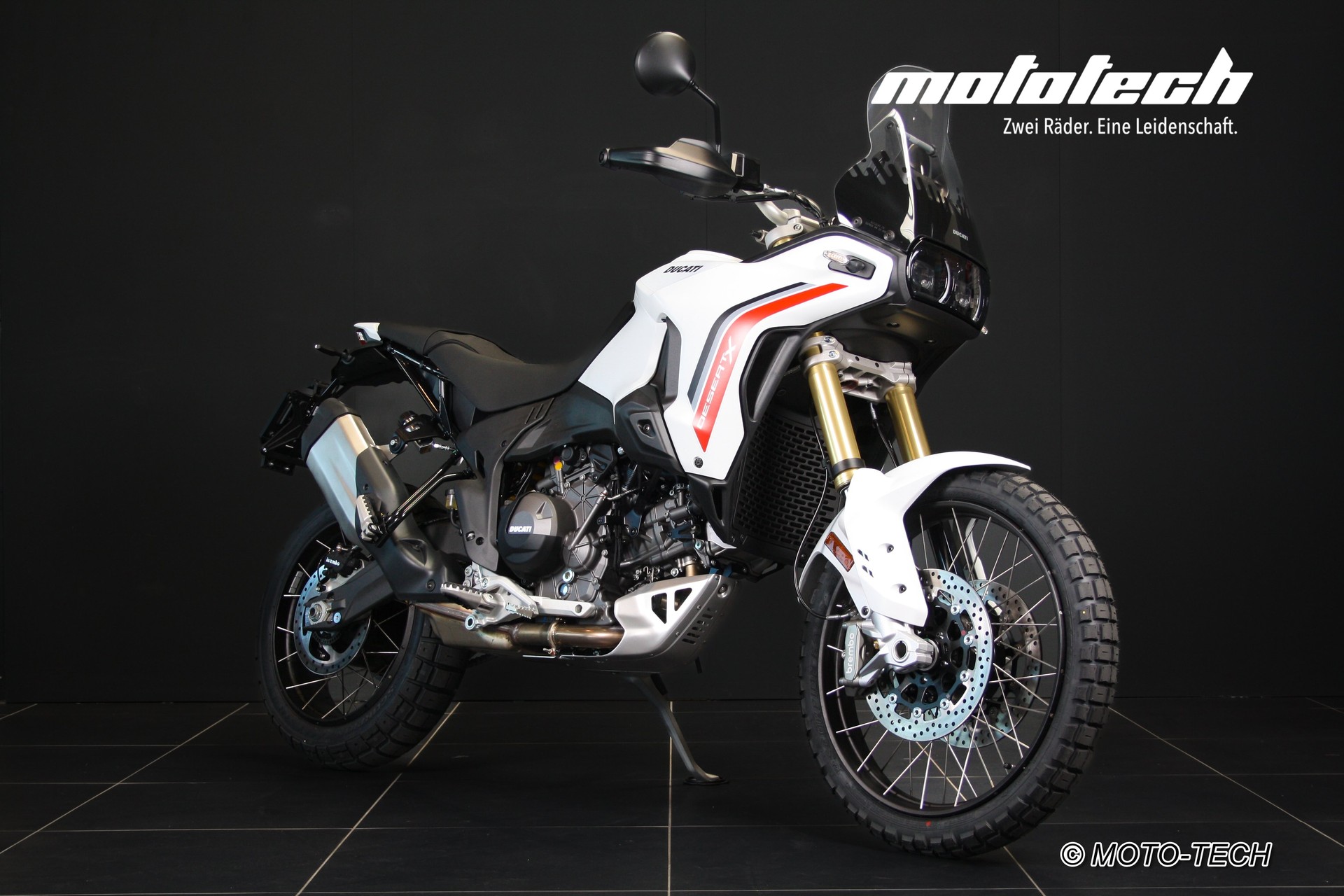 DUCATI Desert X MY26 V2 (81/35kW)