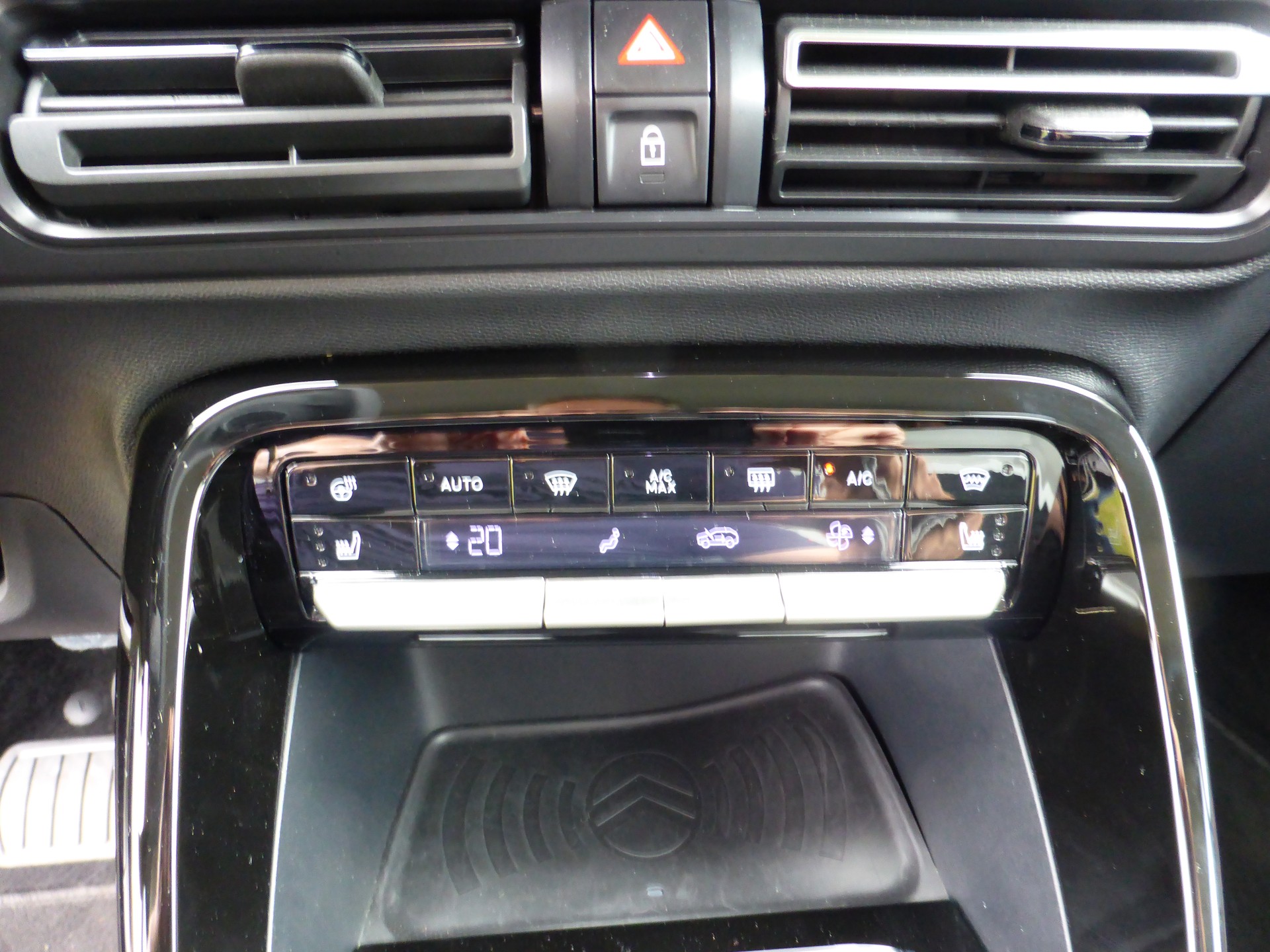 CITROEN C3 Aircross 1.2 MHEV Max-image-11