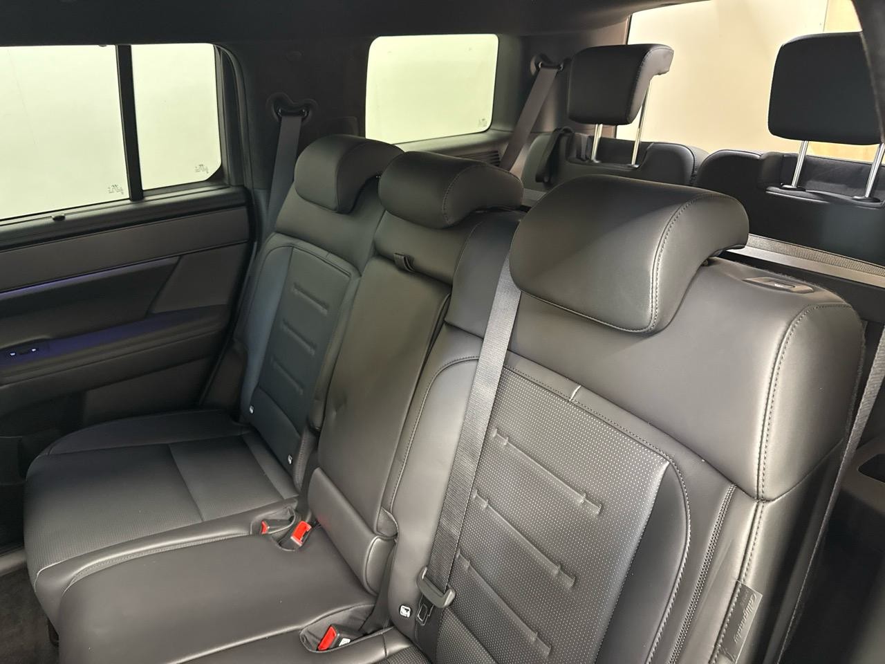 HYUNDAI Santa Fe 1.6 T-GDi PHEV Calligraphy 4WD Automatic-image-6