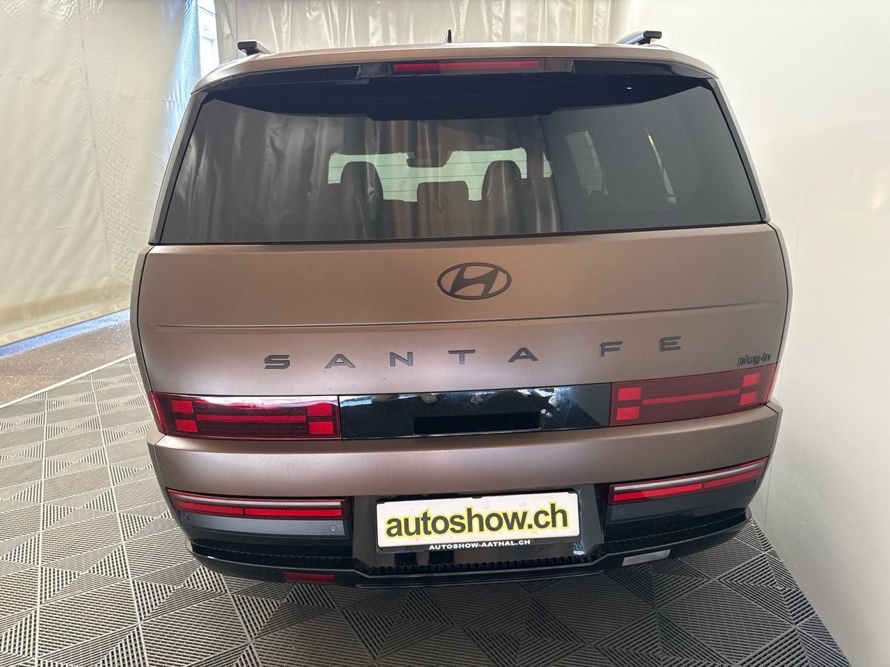 HYUNDAI Santa Fe 1.6 T-GDi PHEV Calligraphy 4WD Automatic-image-12