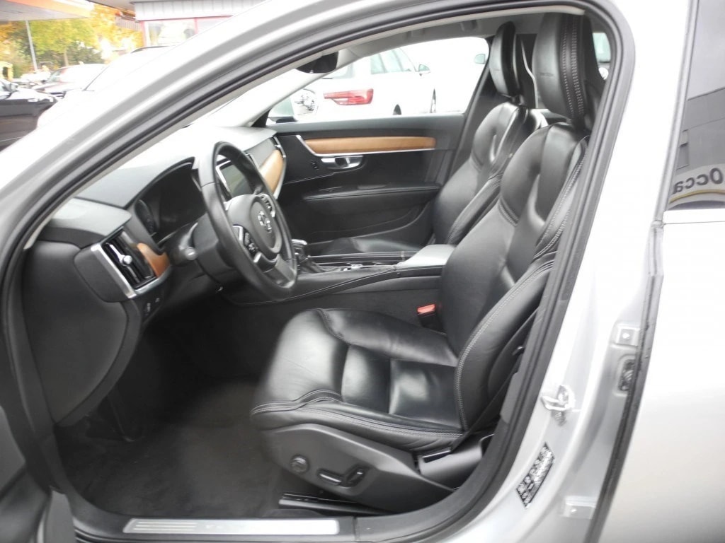 VOLVO V90 D4 AWD Inscription Geartronic ** Voll-Leder Ausstattung ** Gr-Navi mit RF-Kamera ** Frisch MFK *-image-11