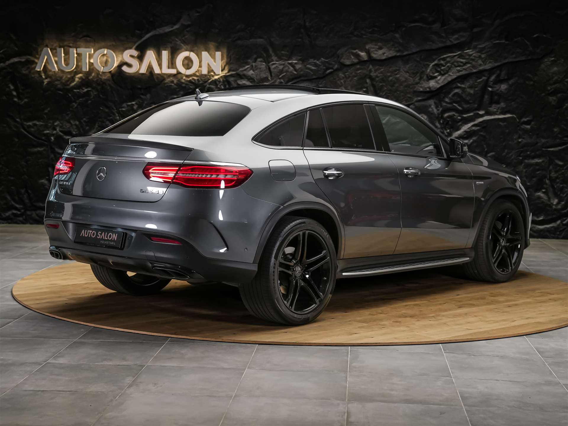 MERCEDES-BENZ GLE Coupé 43 AMG 4Matic 9G-Tronic *CH-Auto*Panorama*360° Kamera*Night Paket*-image-4