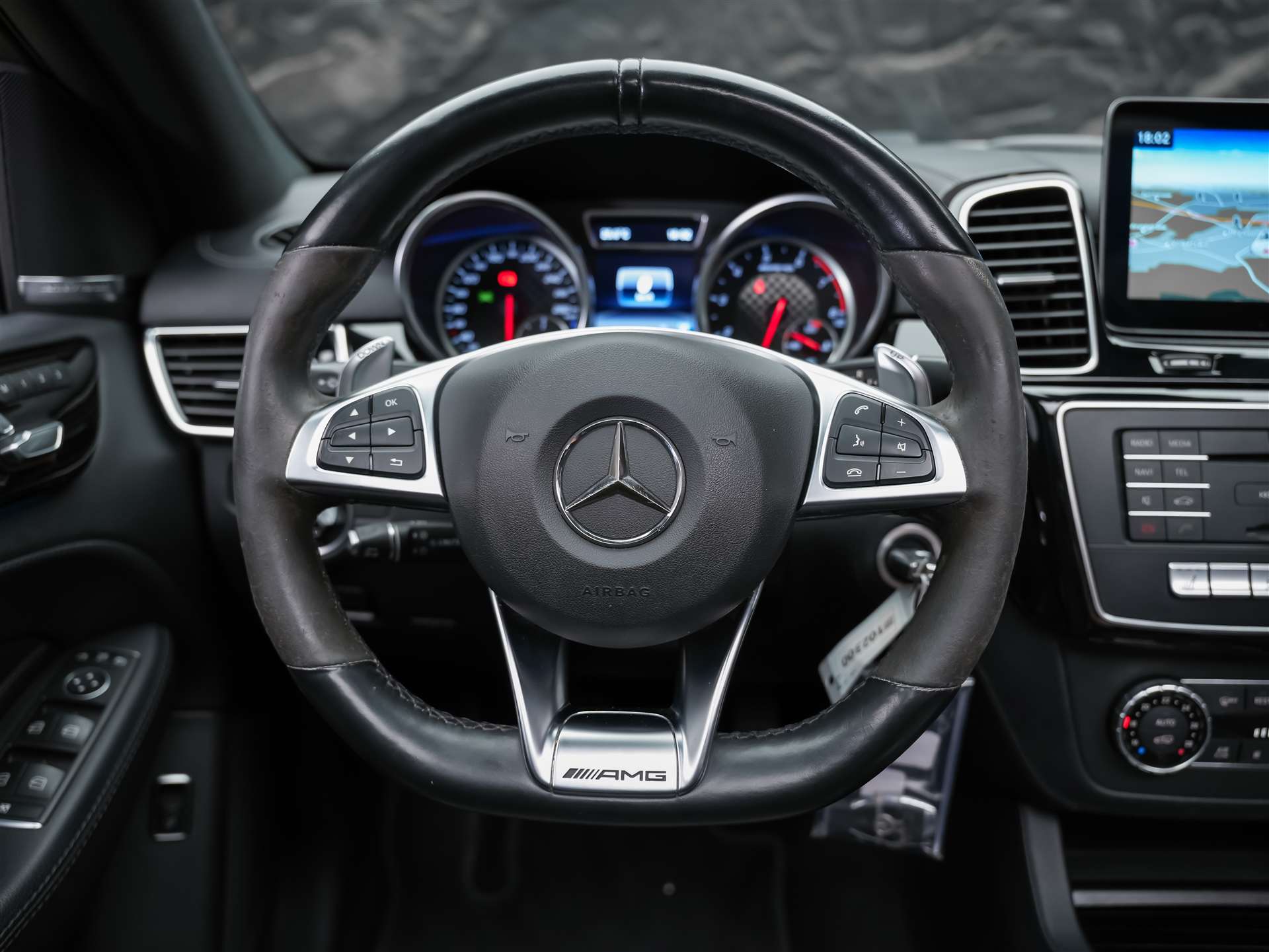 MERCEDES-BENZ GLE Coupé 43 AMG 4Matic 9G-Tronic *CH-Auto*Panorama*360° Kamera*Night Paket*-image-26