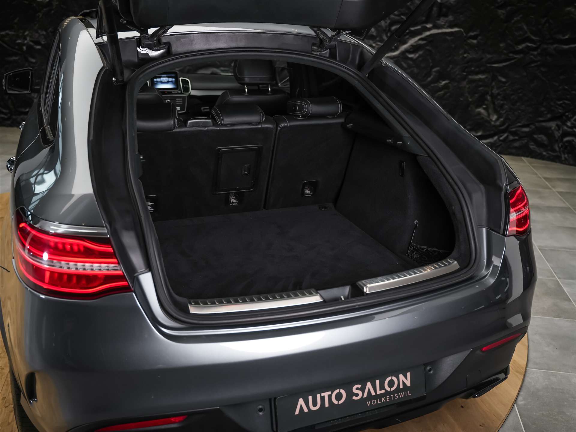 MERCEDES-BENZ GLE Coupé 43 AMG 4Matic 9G-Tronic *CH-Auto*Panorama*360° Kamera*Night Paket*-image-36