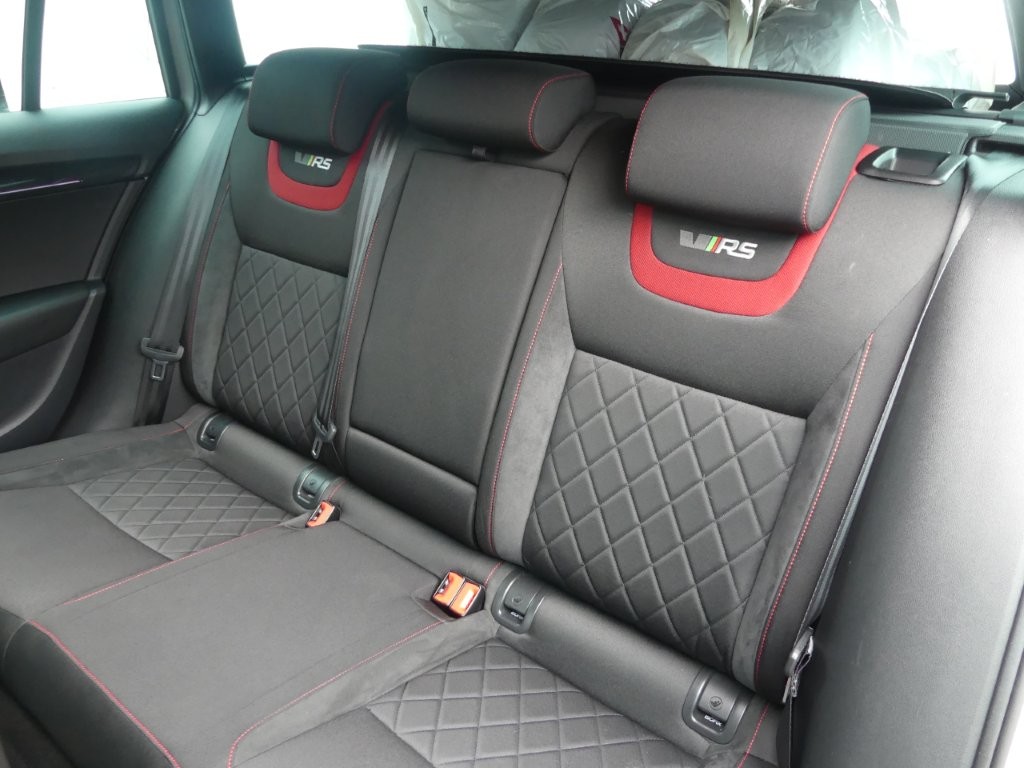 SKODA Octavia Combi 2.0 TDI RS Prag 4x4 DSG-image-11