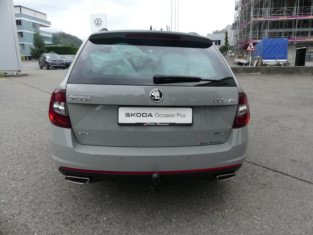 SKODA Octavia Combi 2.0 TDI RS Prag 4x4 DSG-image-2