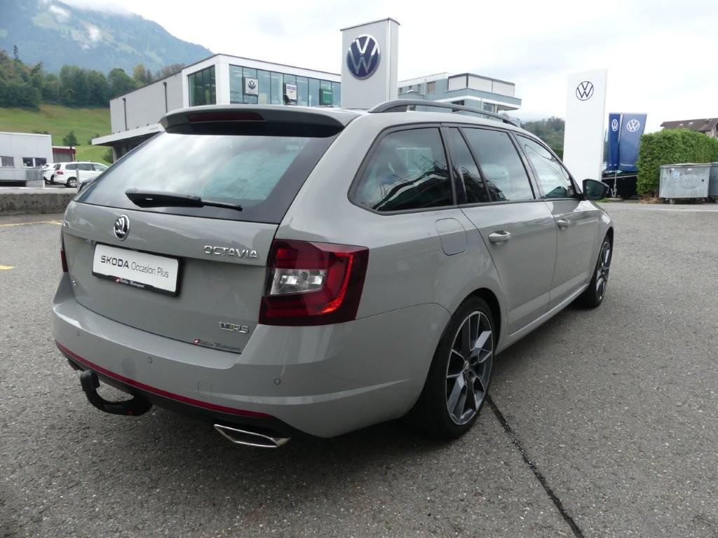 SKODA Octavia Combi 2.0 TDI RS Prag 4x4 DSG-image-3