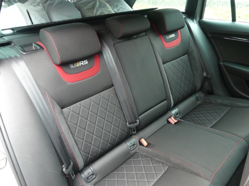 SKODA Octavia Combi 2.0 TDI RS Prag 4x4 DSG-image-12