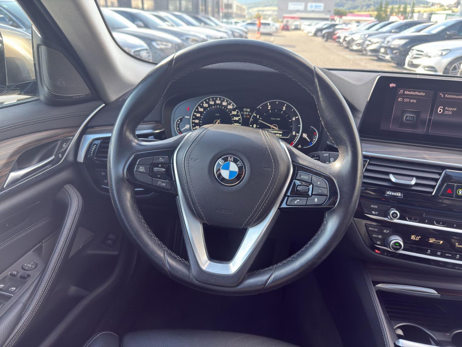 BMW 540d xDrive Touring-image-15