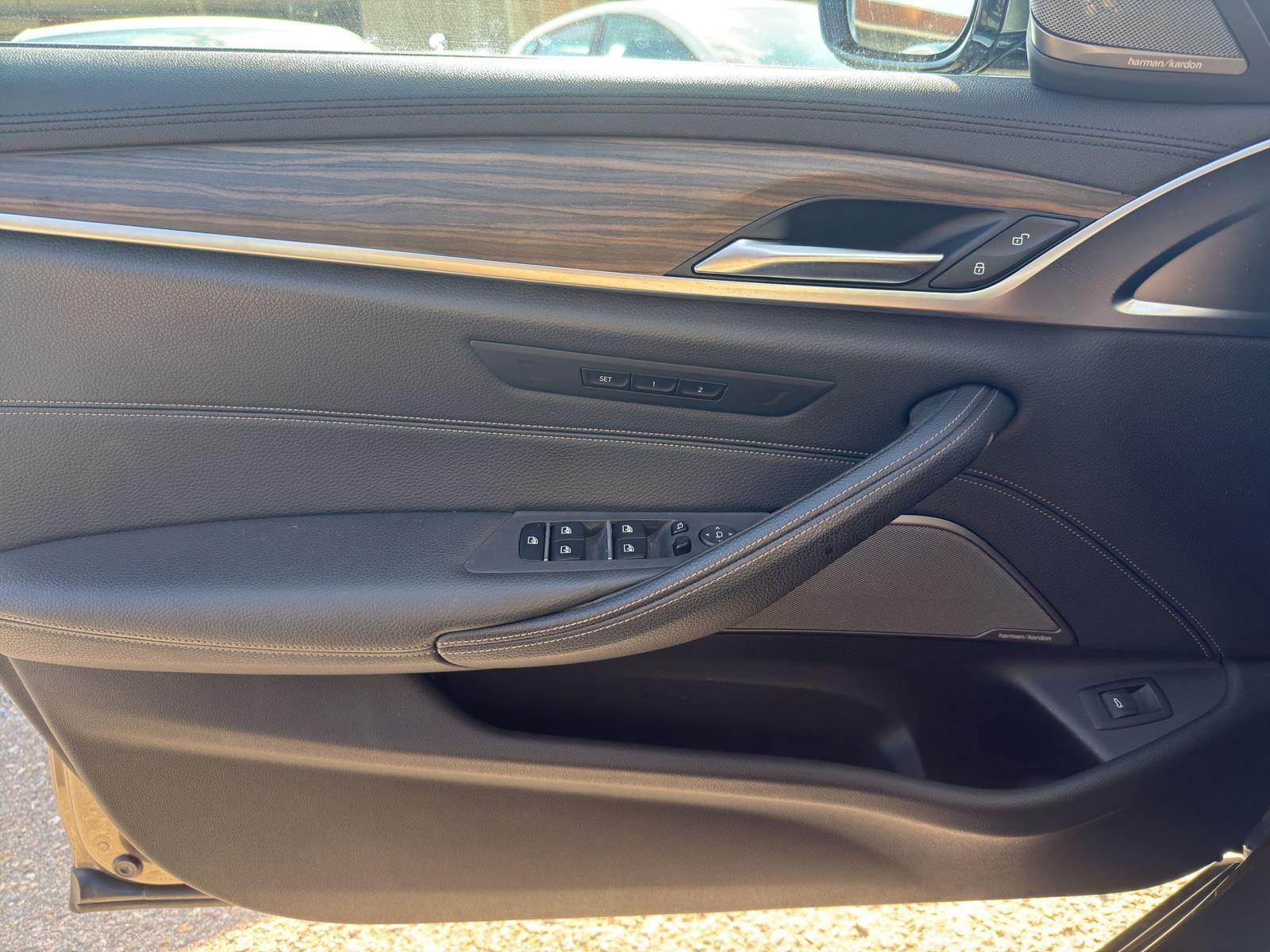 BMW 540d xDrive Touring-image-17