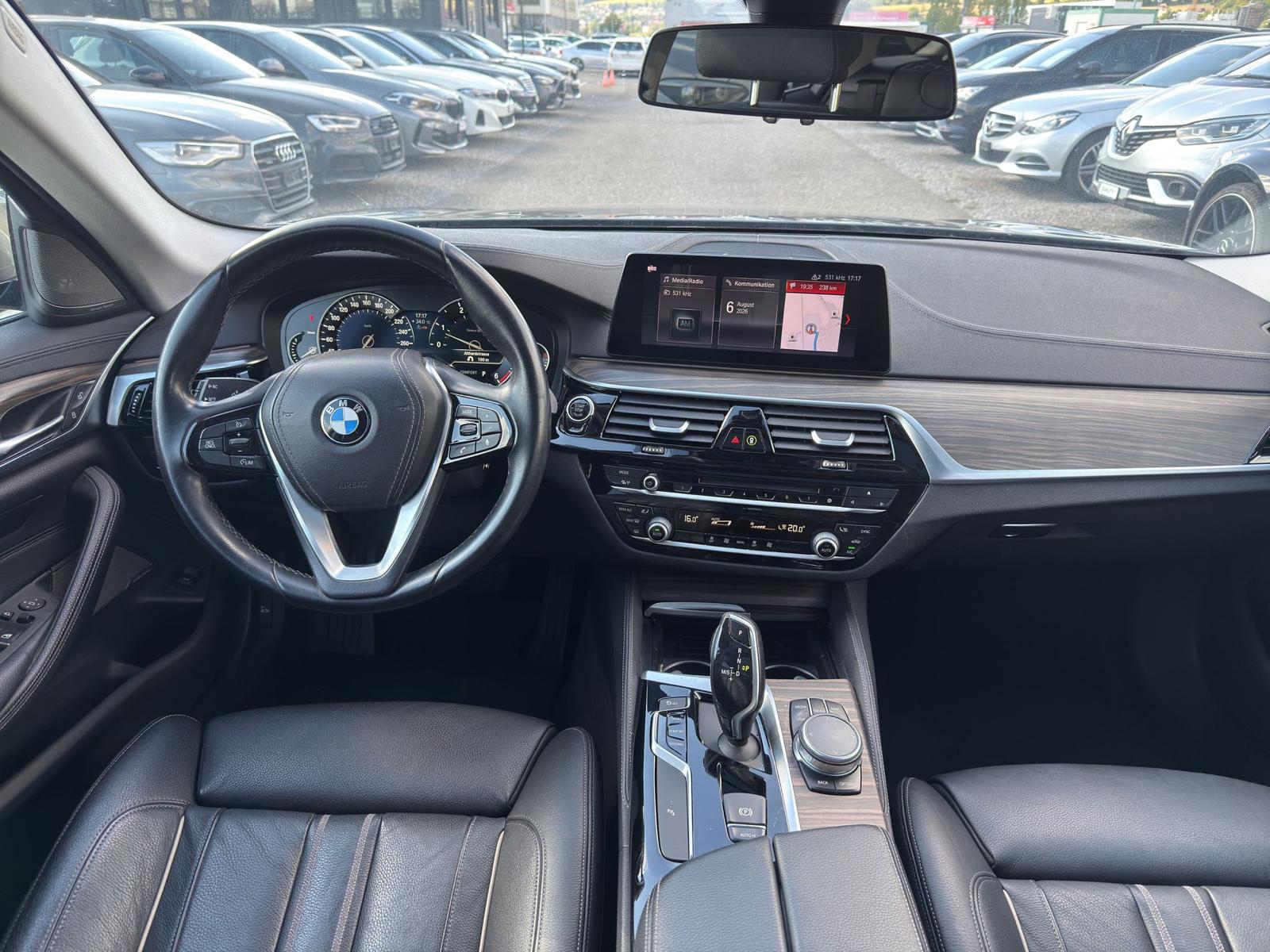 BMW 540d xDrive Touring-image-9
