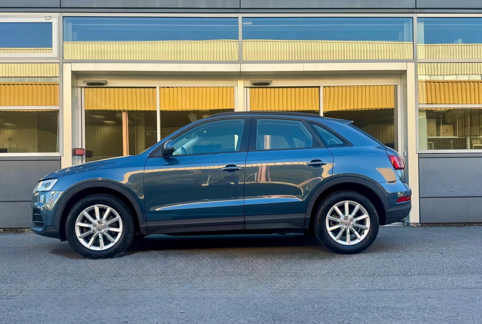 AUDI Q3 1.4 TFSI S-tronic-image-1