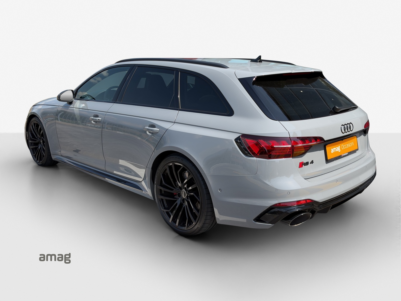 AUDI RS4 Avant quattro tiptronic-image-2