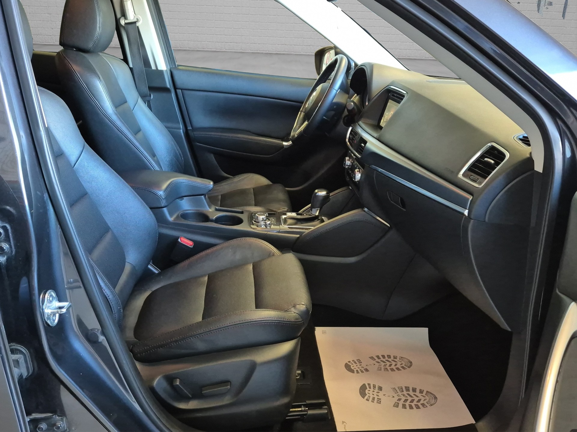 MAZDA CX-5 2.5 Revolution AWD Skyactive-G Automatic-image-17